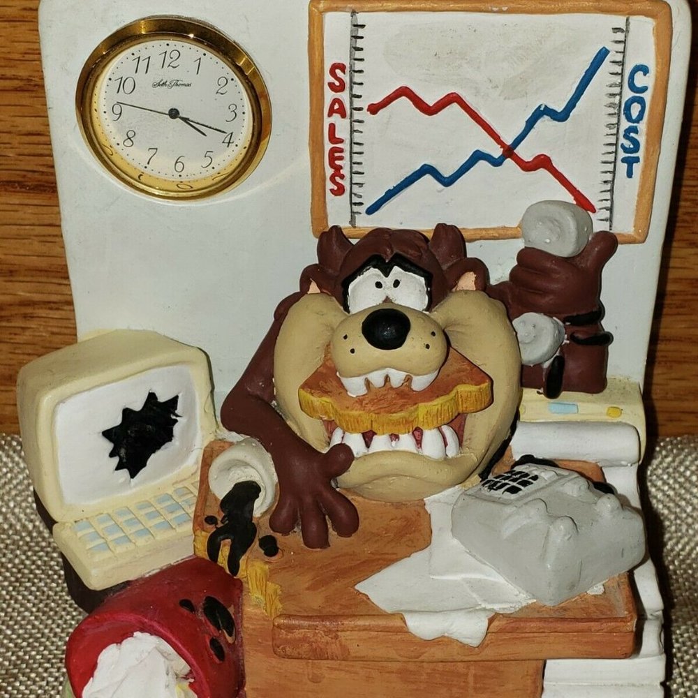 Vintage 1994 Warner Bros' Tasmanian Devil Water cooler Office Clock paper weight